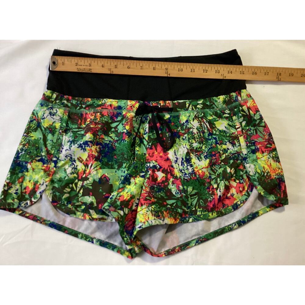 Athleta Women's Tropical Printed Brief Lined Running Shorts‎ size S